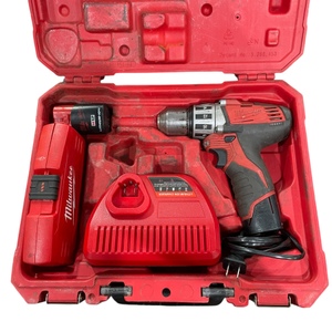 Milwaukee 2410-20 DRILL WITH 2 BATTERIES 