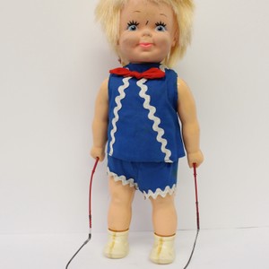 VINTAGE Toy 1970 REMCO "JUMPSY" ROPE JUMPING DOLL