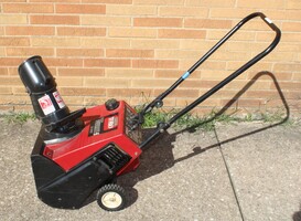 Toro CCR 2400 E Snowblower