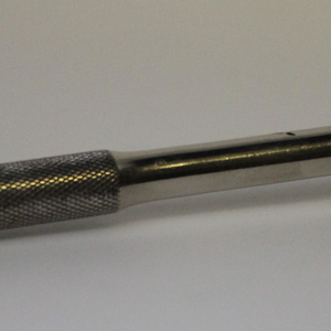 Mac 7-1/2" Ratchet 3/8" Drive Knurled Handle XR8