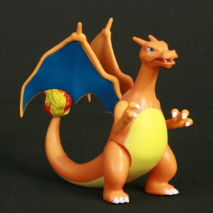 2019 Charizard Figure  95132-090121-KA