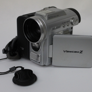 Sharp Viewcam Z VL-Z3 Mini DV 500x Zoom (Camera Only)