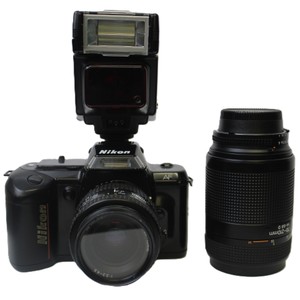 Nikon N4004 35mm film Camera with flash and 2 lens