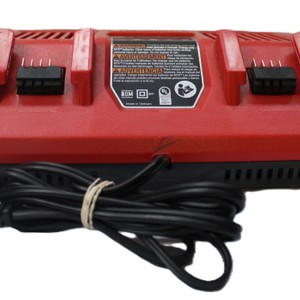 Milwaukee Dual Rapid Charger 48-59-1802