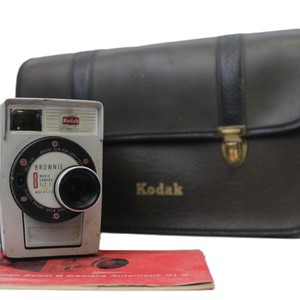 Kodak Brownie movie camera 8mm F/2.7