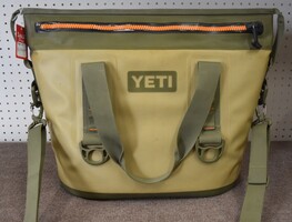 Yeti Hopper II 20 Qt Cooler bag