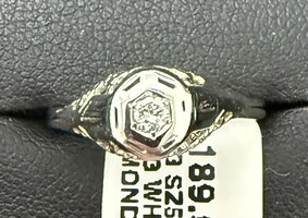 Ring sz5.75 14kt 1.64G White gold Diamond Ring