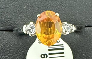 Ring sz5.75 10kt 1.89G Ring With Amber Stone 