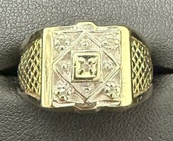  10KT 8.53G Sz10.5 MANS SQAURE FACE RING WITH SMALL DIAMONDS 