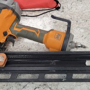 Ridgid R350RHT Round Head Framing Nailer