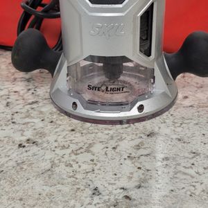 Skil 1817 1/2 In 1-3/4 HP Fixed-Base Router 