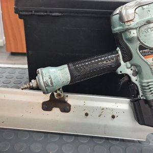 Hitachi NR90AE(S) 3 1/2" Strip Nailer