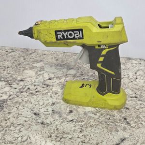 RYOBI One+ 18V Cordless Glue Gun (Tool Only) 