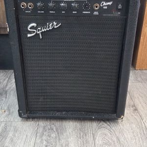 Squier CHAMP 15B Guitar Amp