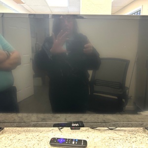 ONN 32" LED TV 