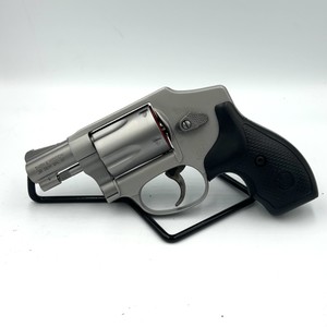 SMITH & WESSON 642
