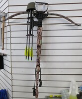 AXIOM 6845 RECURVE CROSSBOW WITH DRAWSTRING AND QUIVER