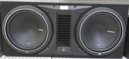 ROCKFORD FOSGATE DUAL P1 12in. IN ENCLOSURE