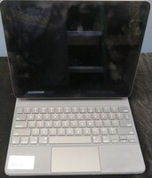 APPLE 4TH GEN IPAD PRO 128GB WITH APPLE KEYBOARD AND PEN