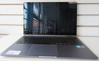 SAMSUNG GALAXY BOOK 4 