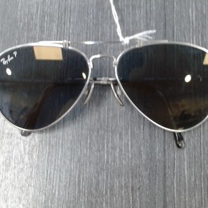 RAY BAN AVIATOR SILVER SPECIAL EDITION SUNGLASSES 
