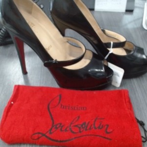 CHRISTIAN LOUBOUTIN PUMPS
