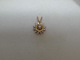  14KT GOLD PENDANT