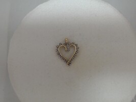  10KT GOLD HEART CHARM