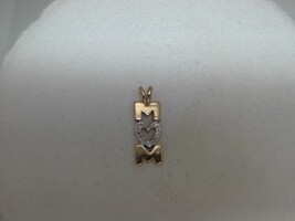 10KT GOLD MOM CHARM