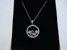  10kt Circular Heart Necklace