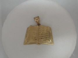  1OKT GOLD BIBLE PENDANT