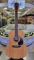 Art & Lutherie Spruce 2010's Natural Acoustic Guitar