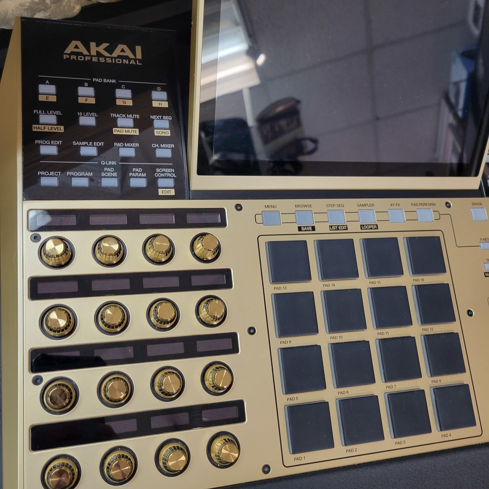 Akai MPC X - Limited Gold Edition - MINT