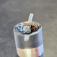  18k Vintage White Gold Diamond Ring