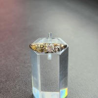  14K - 18K Yellow Gold Diamond Ring