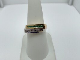  2.50DWT 10kt dia and emerald two tone ring