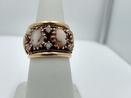  6.10DWT 14kt VINTAGE SEED PEARL AND CAMEO RING W/ HEAVY WEAR