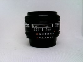 Nikon AF Nikkor 28mm 2.8