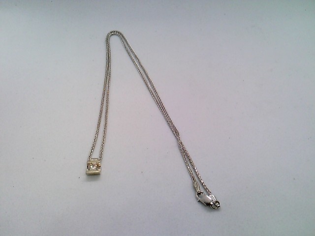 Diamond Pendant & Necklace 