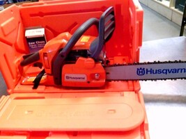 Husqvarna 435 Gas Chainsaw - 2-Cycle Engine - 16-in 