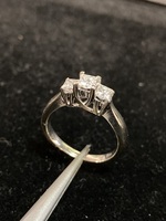 14KT White Gold Diamond Ring .50pts Approx. Size 5 3.3g