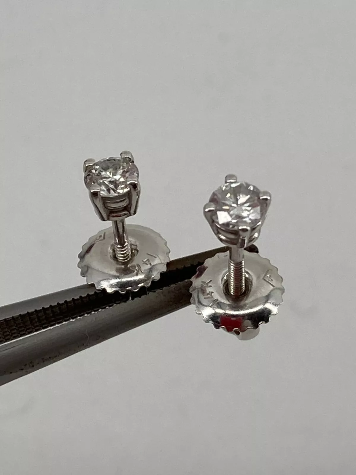 14KT White Gold Diamond Stud Earrings .8g Approx 50pts 3.39mm
