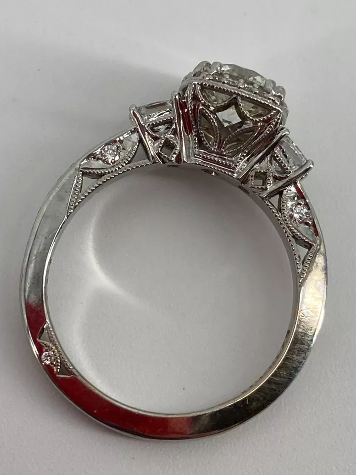18KT White Gold Diamond Ring LAB Size 6 4.5g