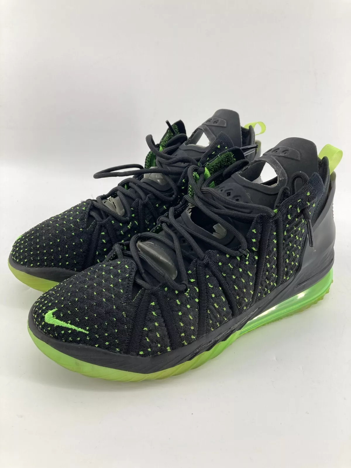 Nike Mens LeBron 18 CQ9283-005 Black Basketball Shoes Sneakers Size 10