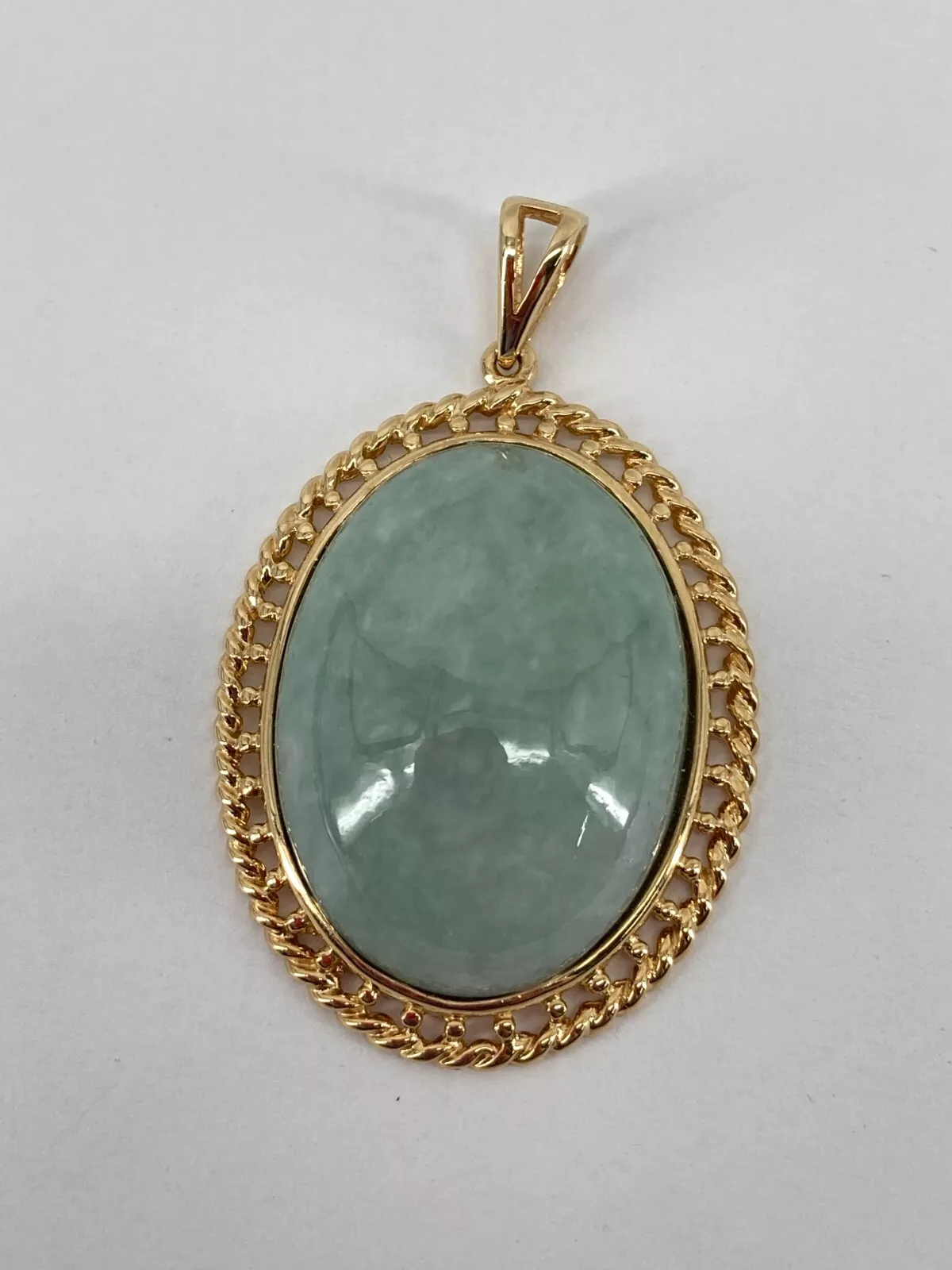 14K Yellow Gold Green Jade Pendant 15.6g