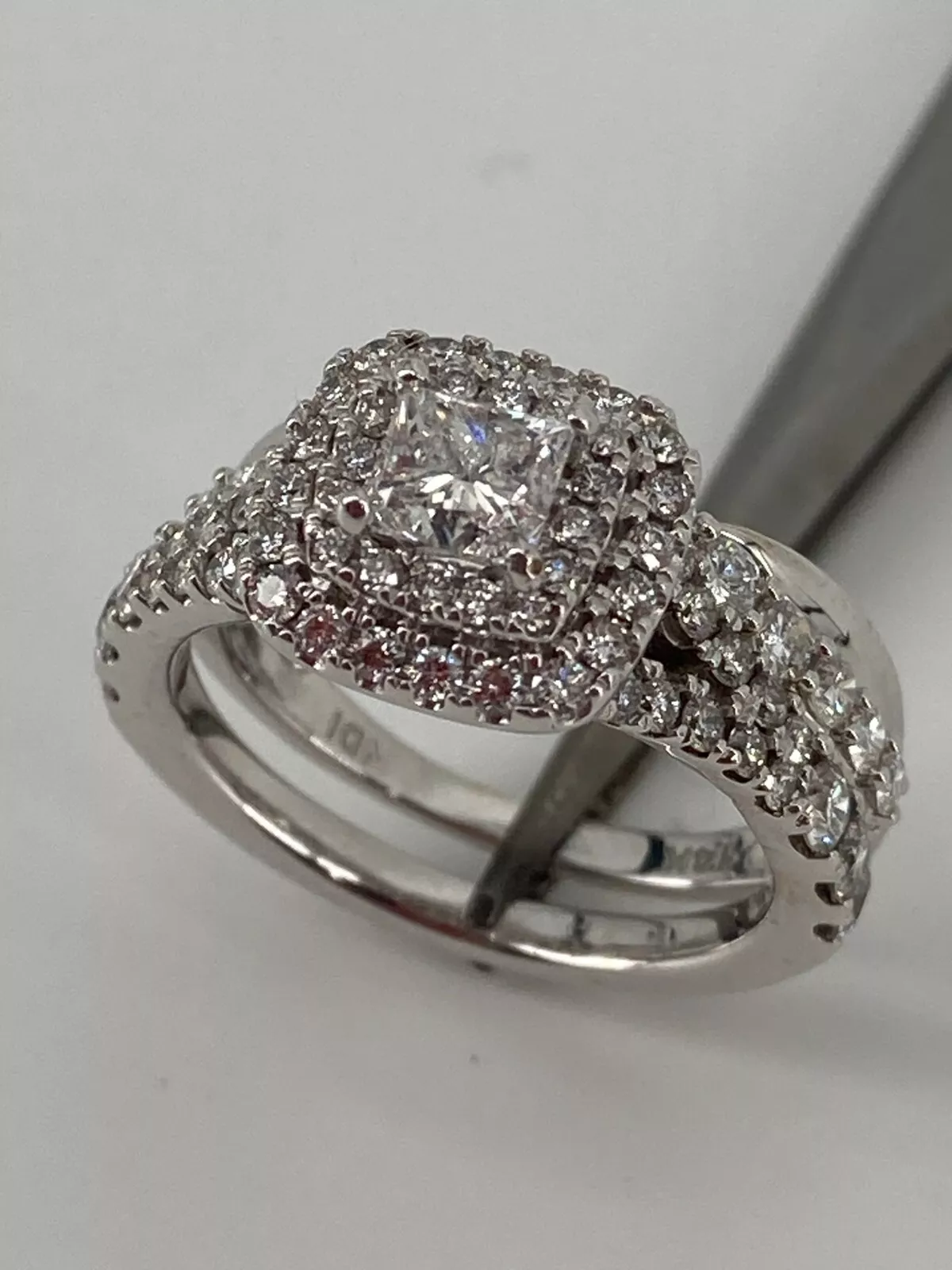 14KT White Gold Diamond Ring Set Size 6 6.8g