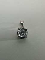  14KT White Gold Diamond Pendant 1.1g