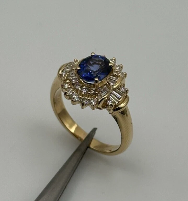 14KT Yellow Gold Sapphire with Diamonds Ring Size 7 4.9g