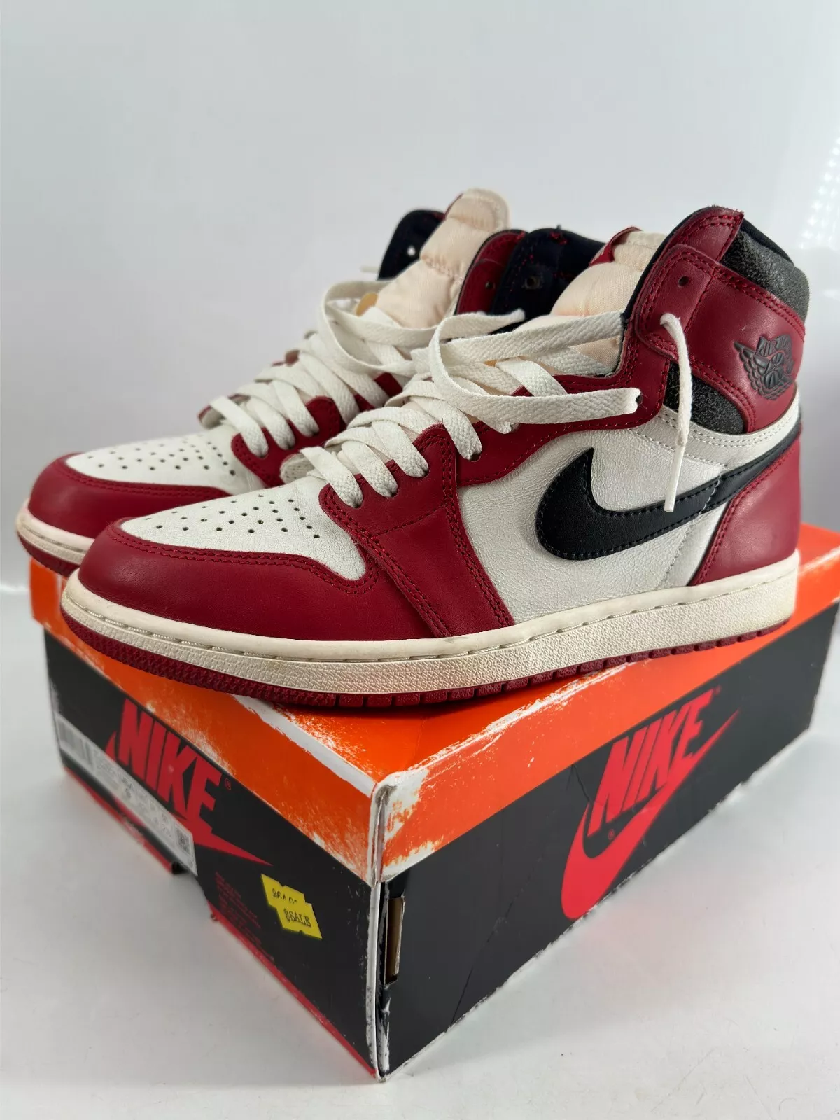 Size 9 - Jordan 1 Retro High OG Chicago Lost & Found