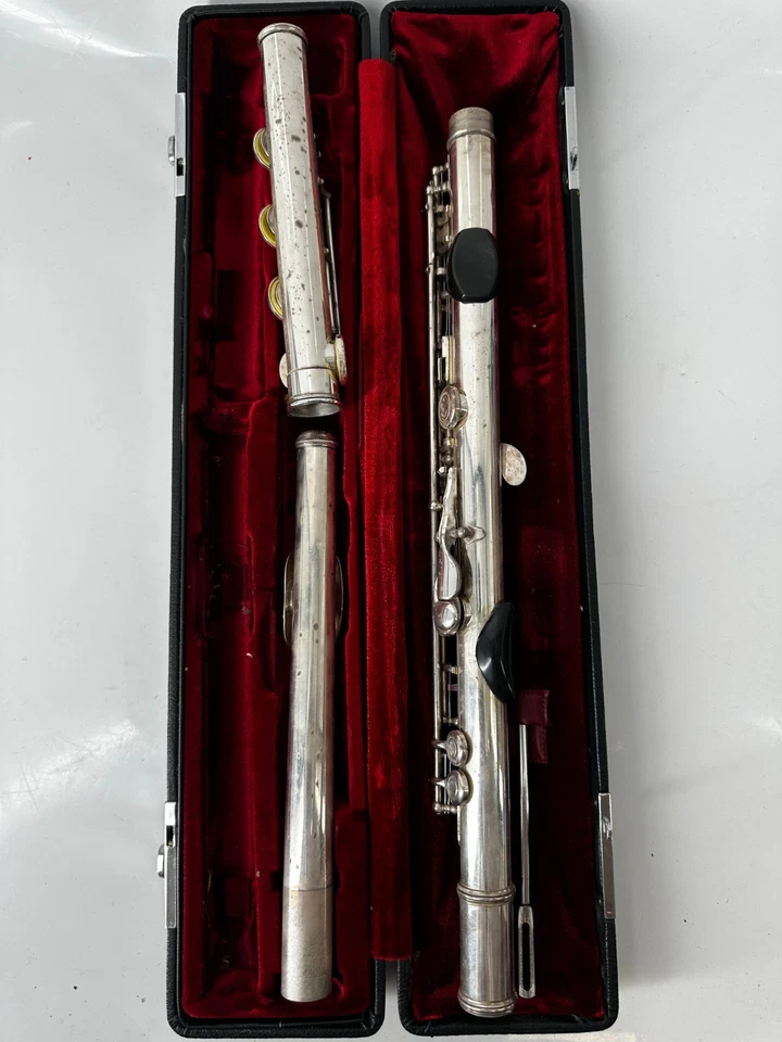Yamaha 481 Intermediate Open Hole Flute - Silver